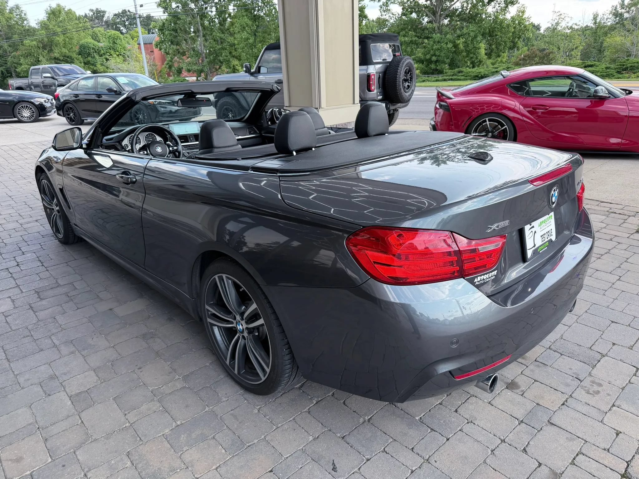 Used 2017 BMW 440i xDrive Convertible AWD/4WD image 38