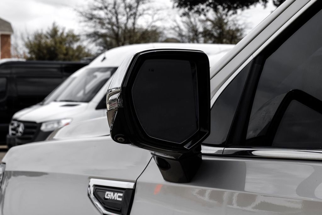 Used 2021 GMC Yukon XL SLT w/ SLT Premium Package image 41