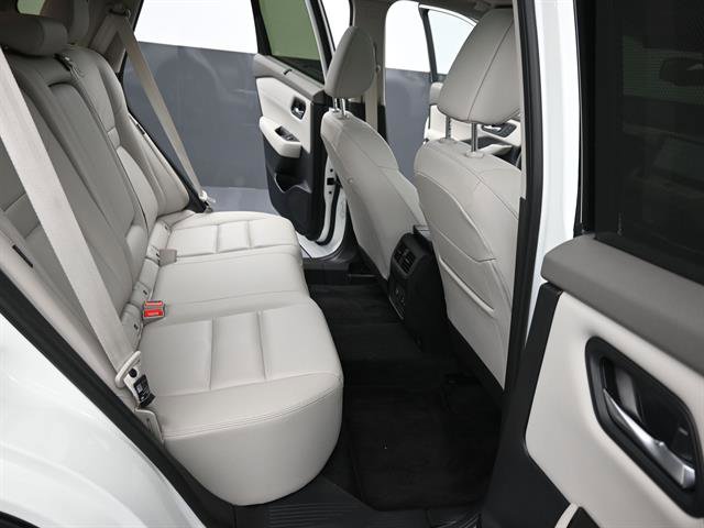 Used 2025 Nissan Rogue SL w/ Tech Package AWD/4WD image 19