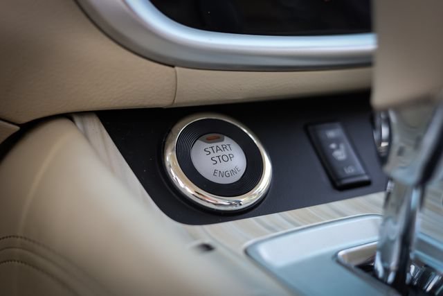 Used 2016 Nissan Murano SL AWD/4WD image 34