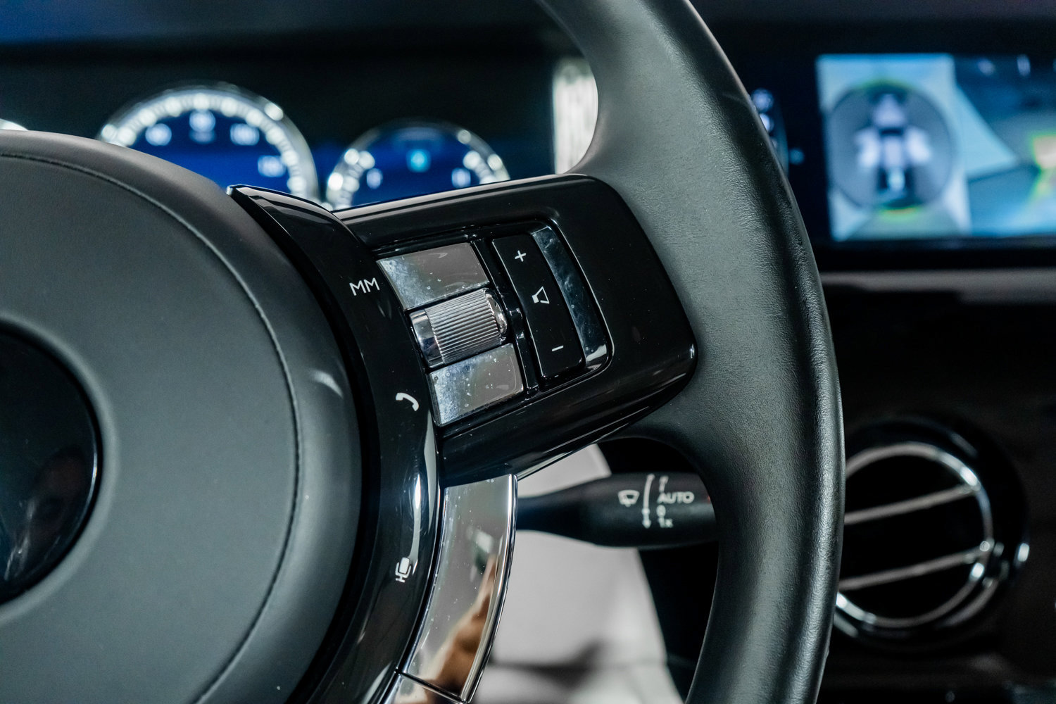 Used 2019 Rolls-Royce Phantom Sedan image 45