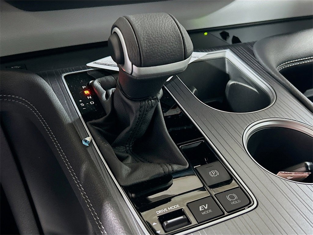 New 2026 Toyota Sienna XLE image 17
