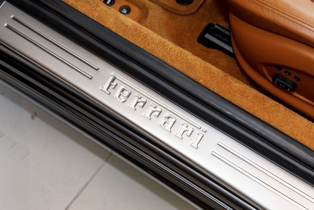 Used 2010 Ferrari California image 19