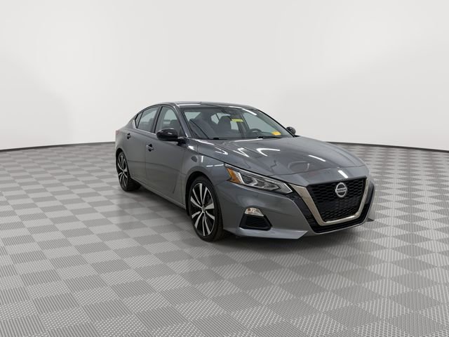 Certified 2022 Nissan Altima 2.0 SR image 2