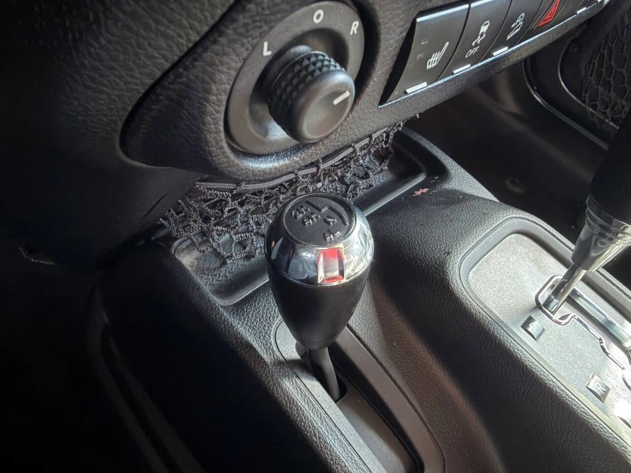 Used 2016 Jeep Wrangler Unlimited Rubicon image 44