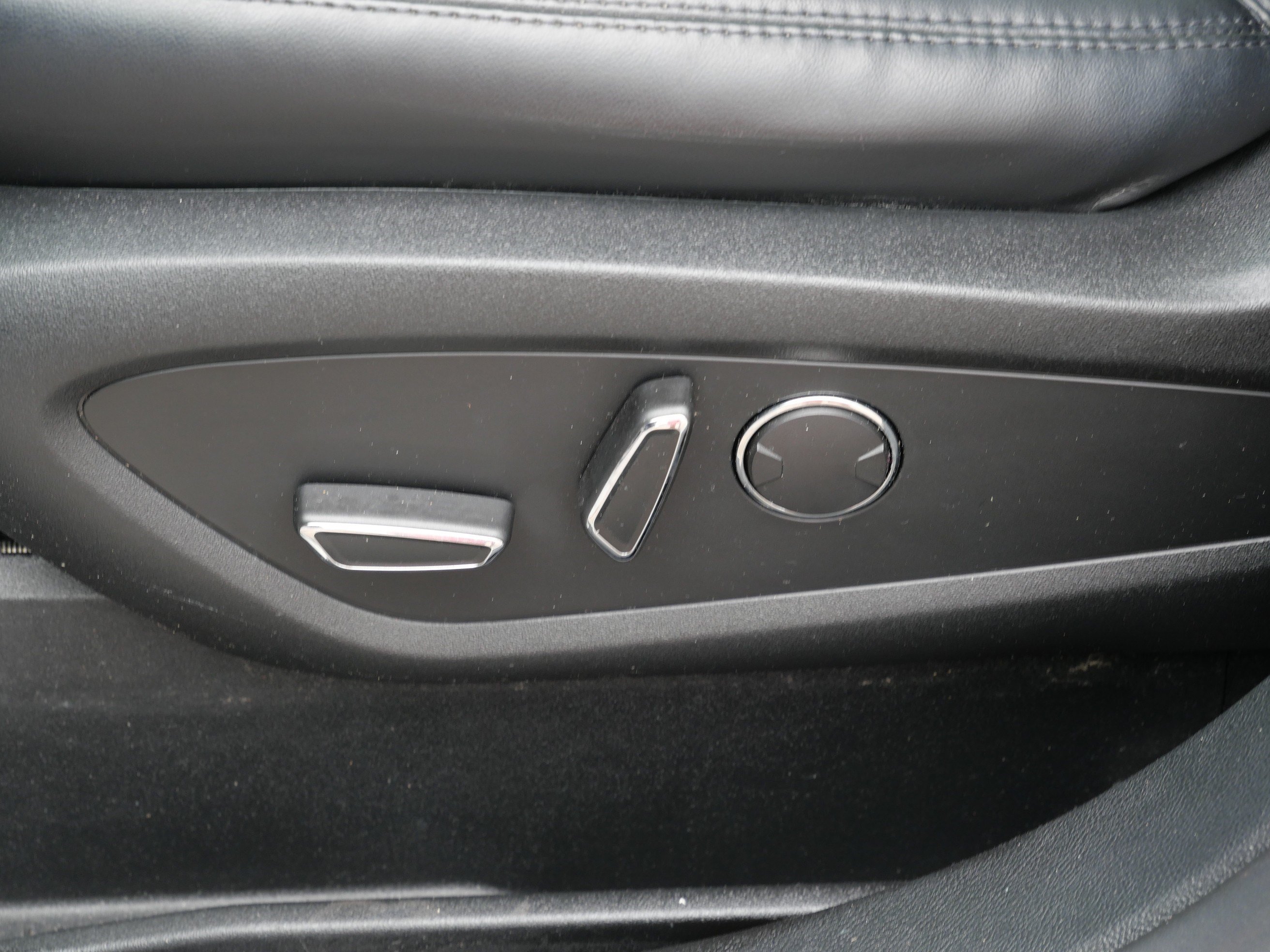 Used 2019 Lincoln Nautilus Reserve AWD/4WD image 19