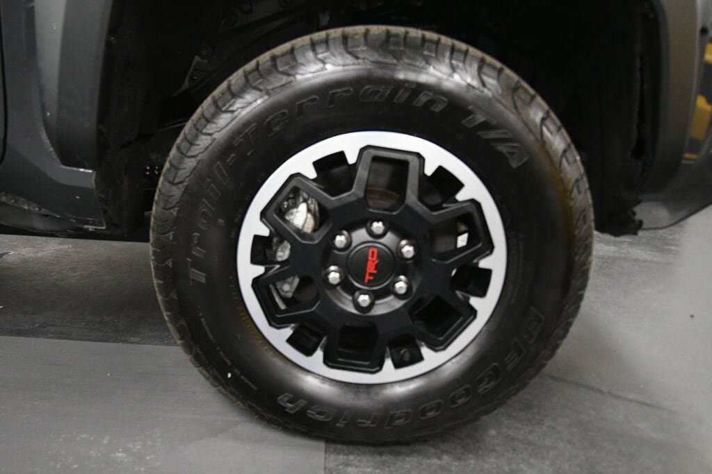 Used 2024 Toyota Tacoma TRD Off-Road AWD/4WD image 36