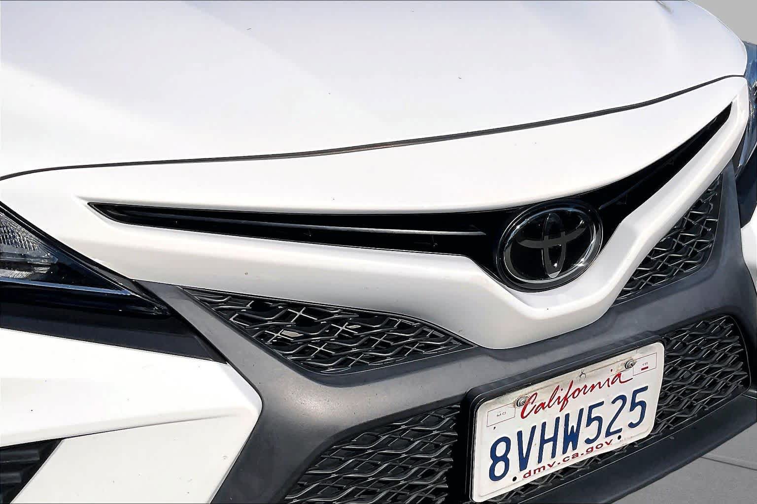 Used 2020 Toyota Camry SE FWD image 28