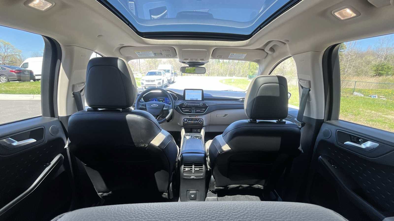 Used 2020 Ford Escape Titanium w/ Titanium Premium Package 2.0 image 13