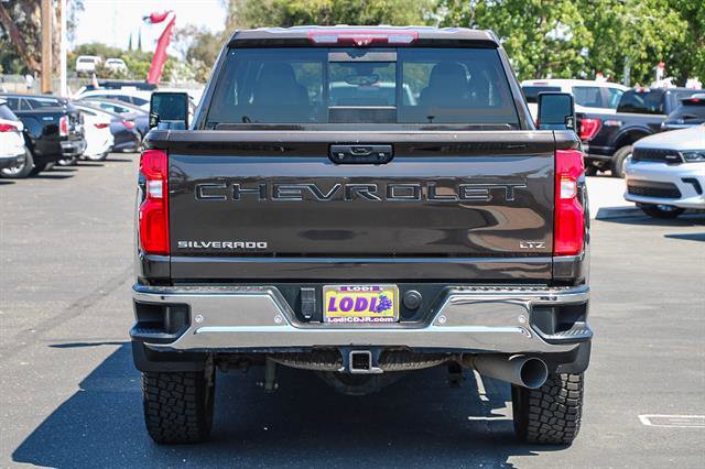Used 2020 Chevrolet Silverado 2500 LTZ w/ LTZ Plus Package image 3