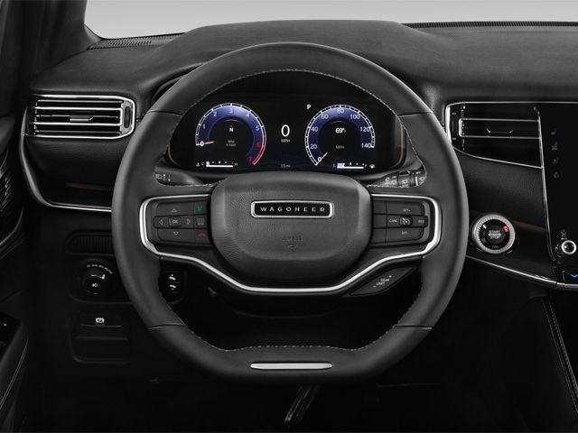 Used 2025 Jeep Grand Wagoneer L Series III w/ Rear-Seat Entertainment Group AWD/4WD image 8