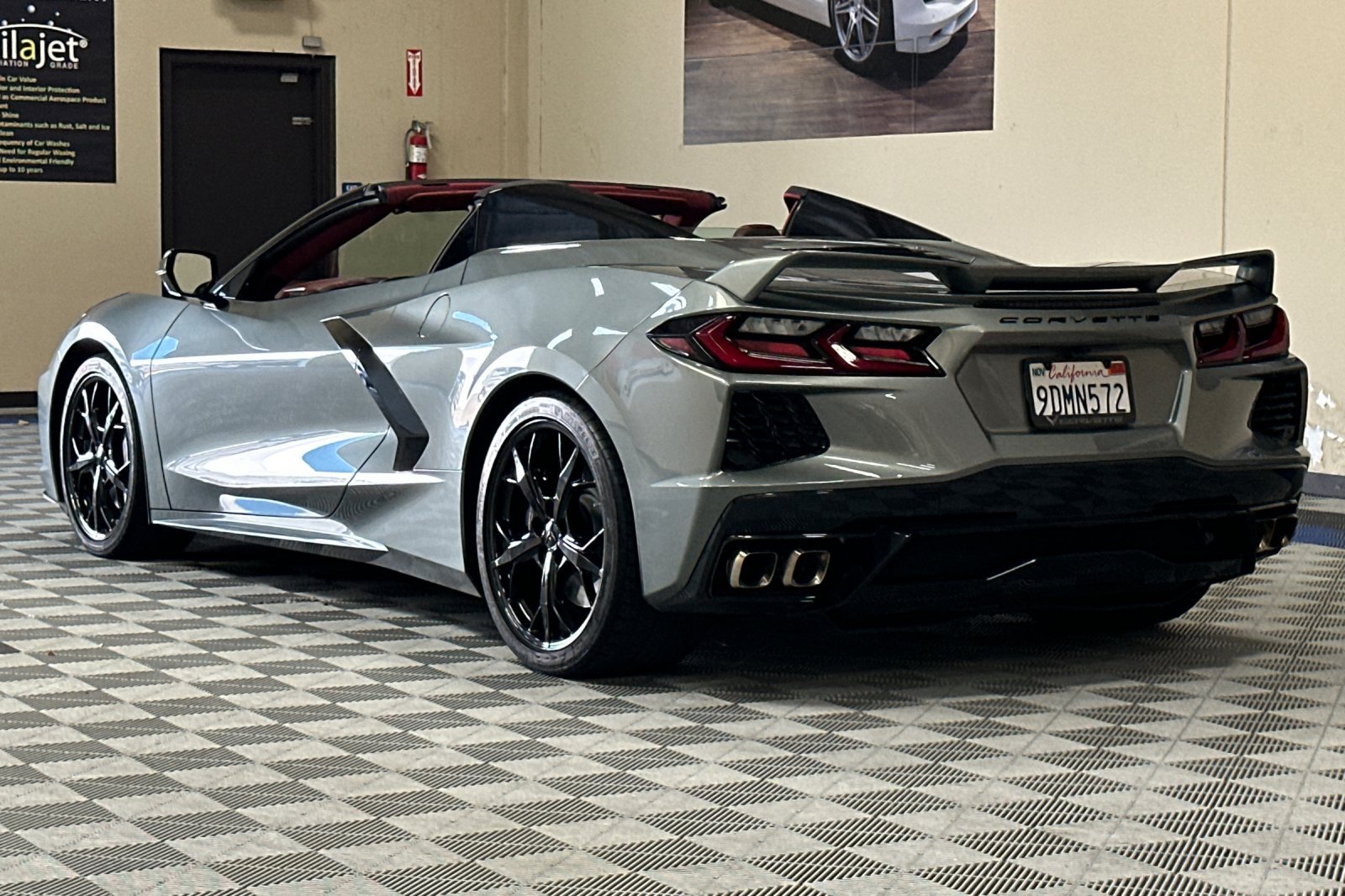 Used 2022 Chevrolet Corvette Stingray Premium Conv w/ Z51 Performance Package RWD image 6