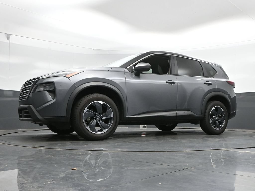 Used 2024 Nissan Rogue SV FWD image 44