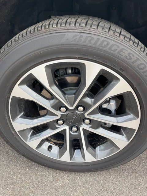 Used 2024 Jeep Grand Cherokee L Overland w/ Luxury Tech Group IV image 27