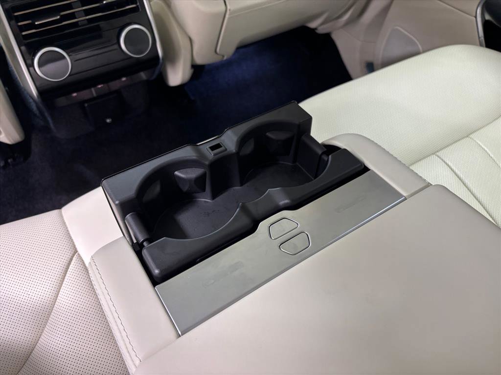 Used 2025 Land Rover Range Rover Long Wheelbase SE image 25