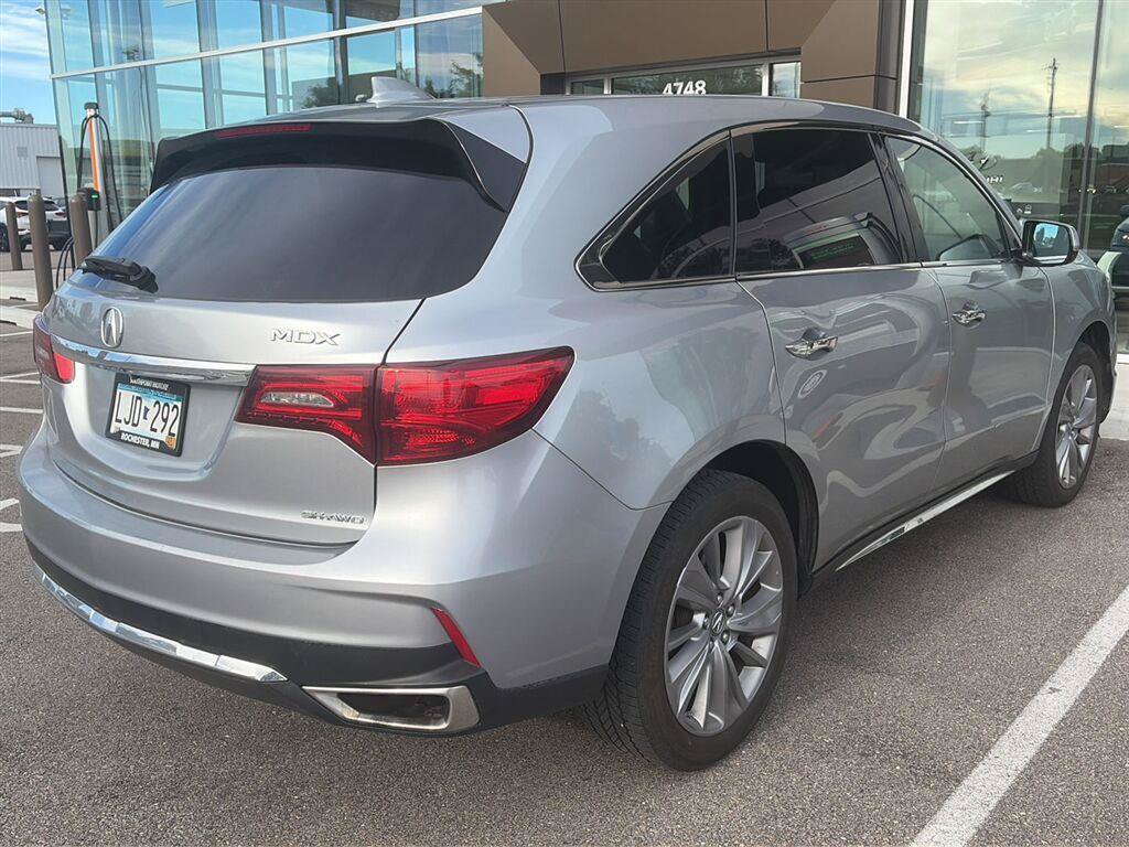 Used 2017 Acura MDX w/ Technology Package AWD/4WD image 7