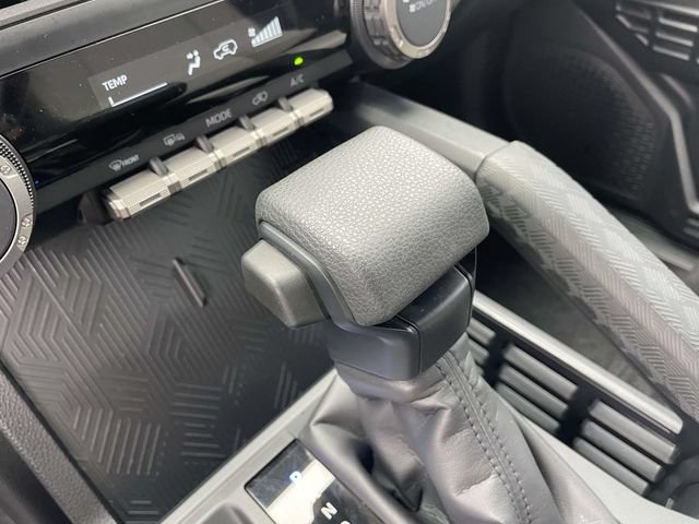 Used 2025 Toyota 4Runner SR5 AWD/4WD image 41