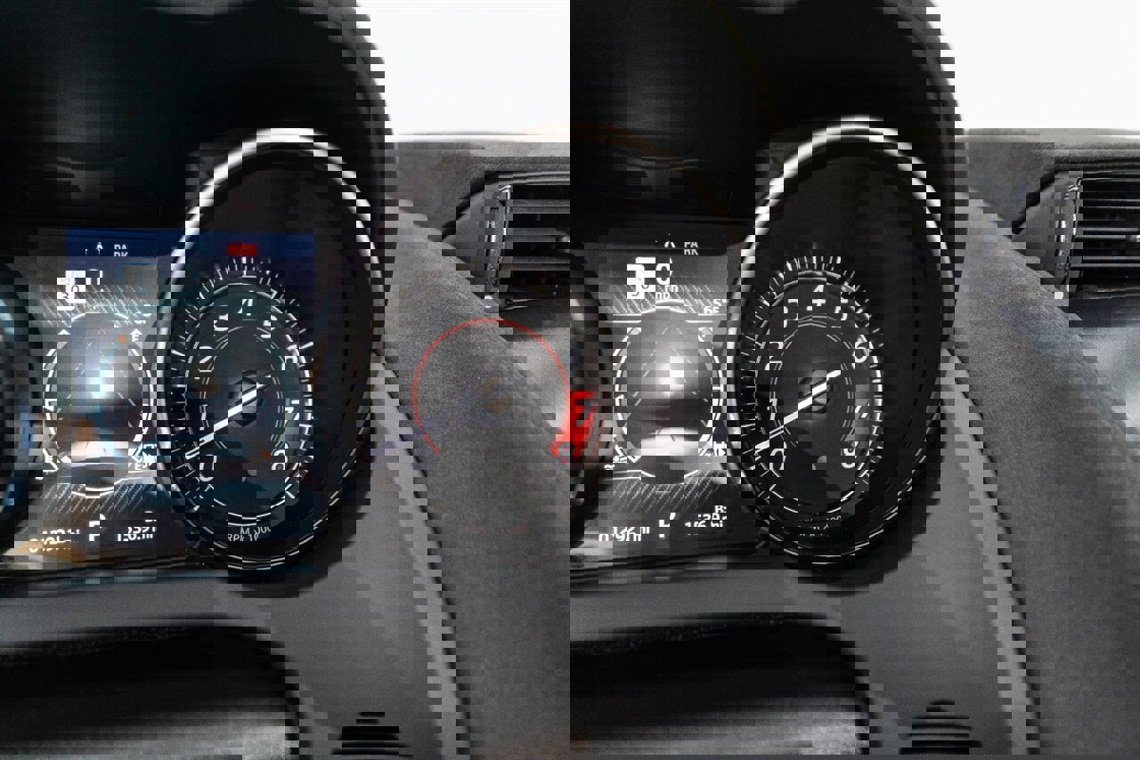 Used 2020 Jaguar F-TYPE SVR image 97