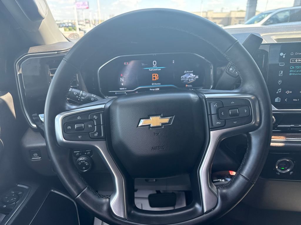 Used 2024 Chevrolet Silverado 1500 LT AWD/4WD image 18