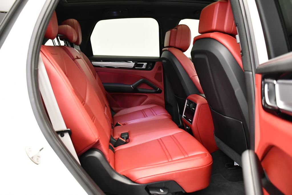 Used 2023 Porsche Cayenne image 55