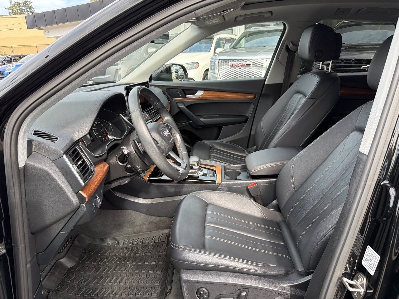 Used 2023 Audi Q5 2.0T Premium w/ Convenience Package AWD/4WD image 34
