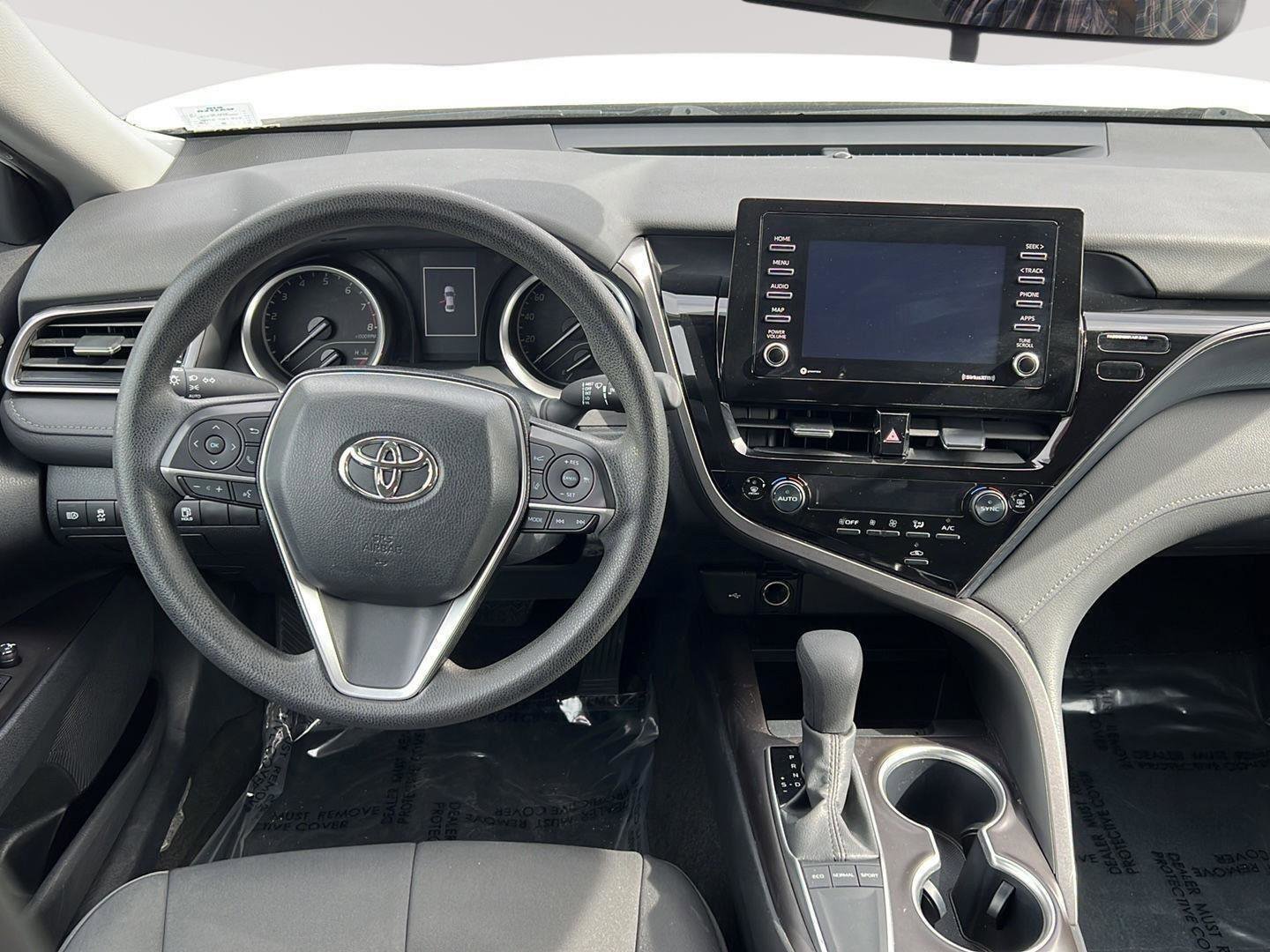 Used 2024 Toyota Camry LE image 12