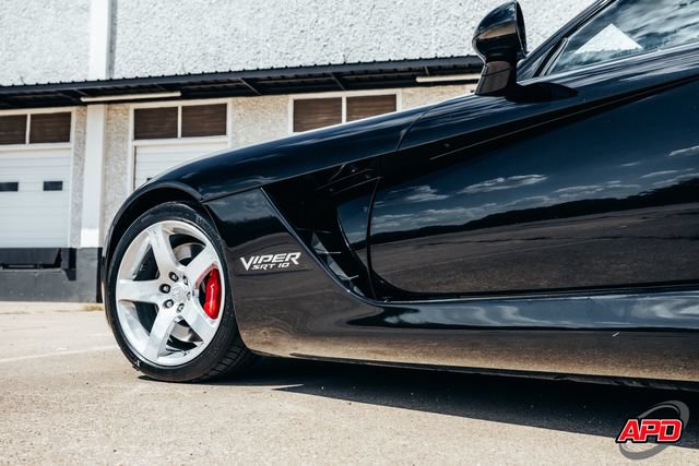 Used 2006 Dodge Viper SRT-10 RWD image 32