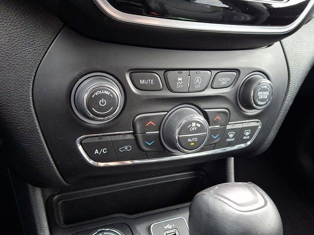 Certified 2020 Jeep Cherokee Limited image 19