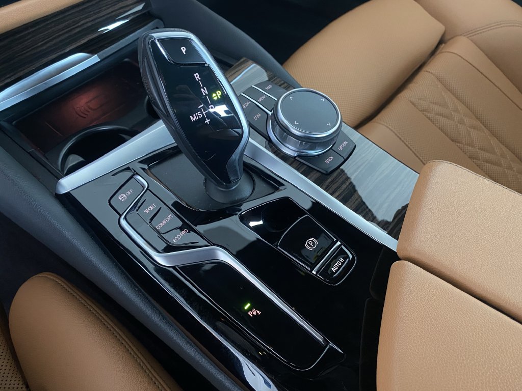 Used 2023 BMW 530i xDrive w/ Convenience Package AWD/4WD image 25