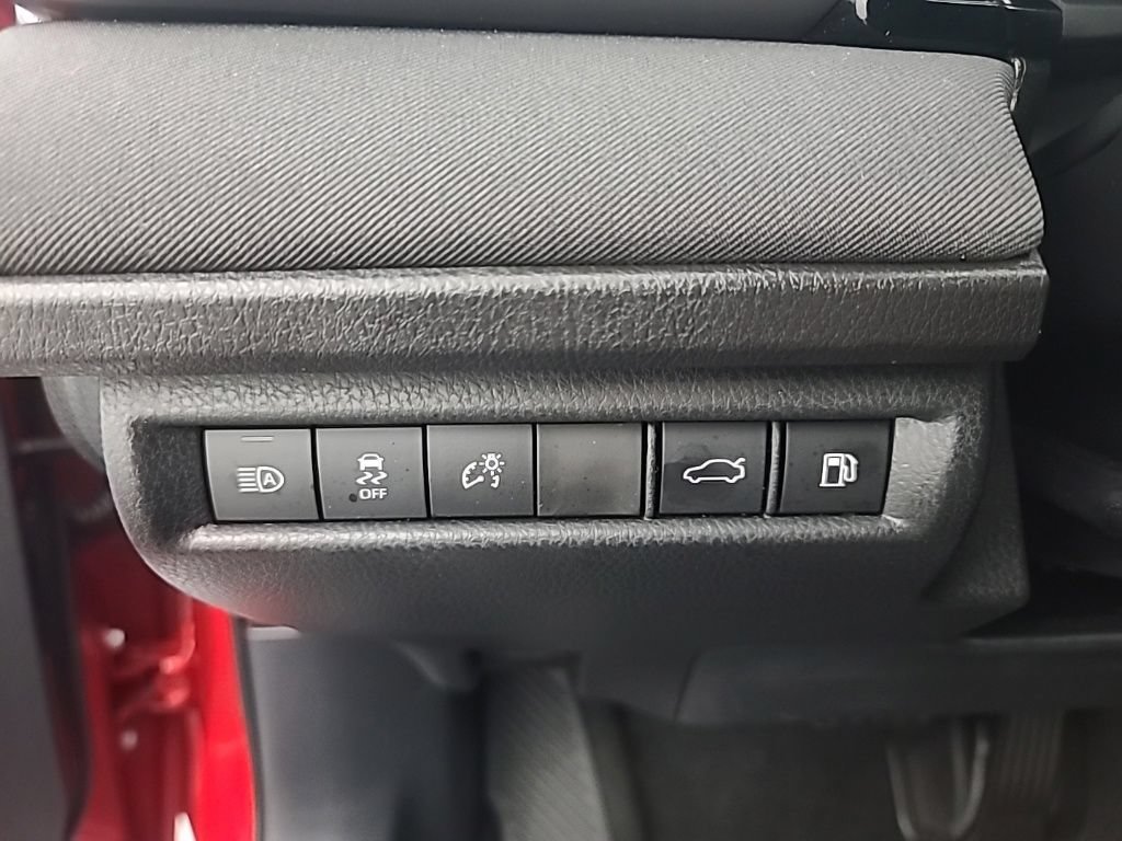 Used 2026 Toyota Camry LE FWD image 27