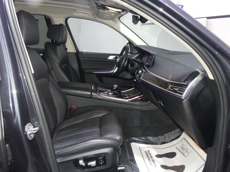 Used 2020 BMW X7 xDrive40i w/ Premium Package image 21
