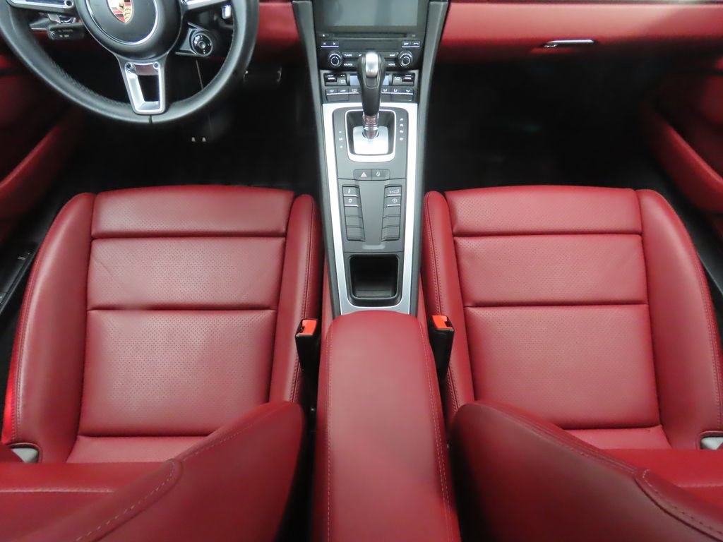 Used 2018 Porsche 911 Turbo image 17