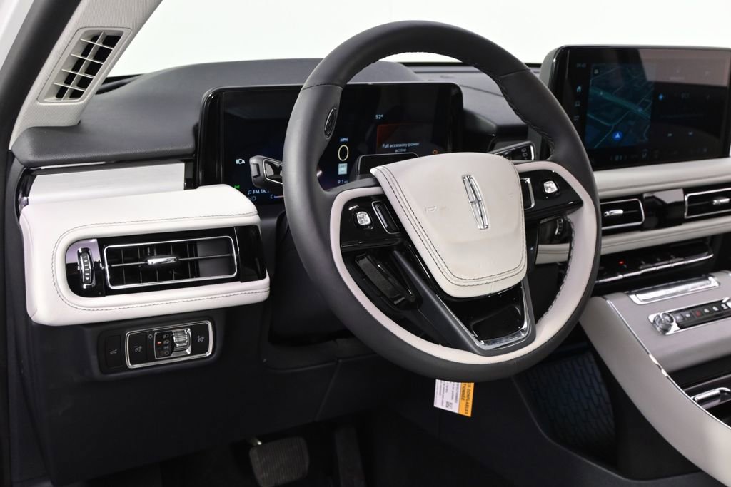 New 2026 Lincoln Aviator Reserve image 11