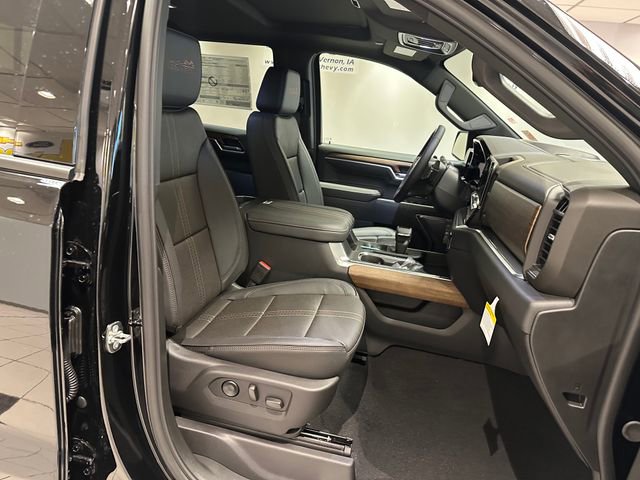 New 2026 Chevrolet Silverado 1500 High Country w/ Midnight Edition AWD/4WD image 10