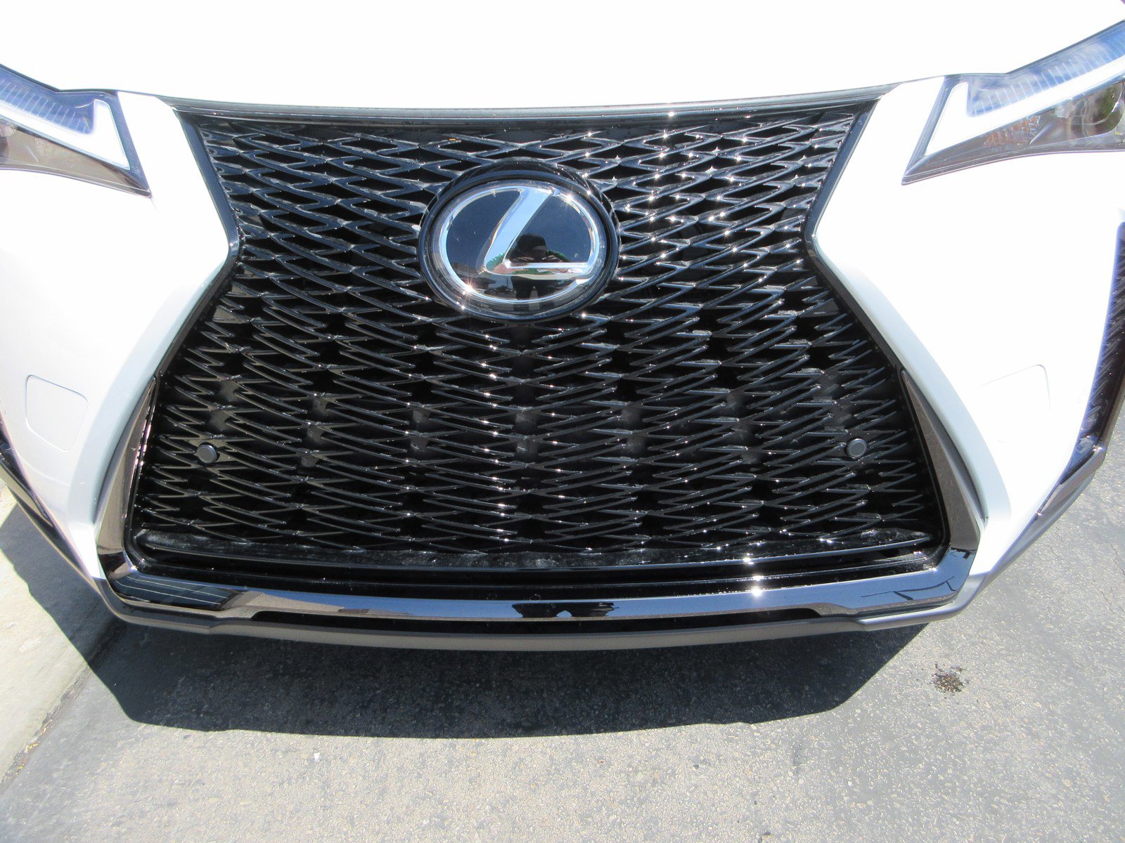 New 2026 Lexus UX 300h AWD image 16