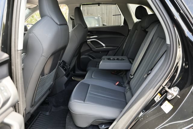Used 2025 Audi Q5 Premium Plus w/ Premium Plus AWD/4WD image 25