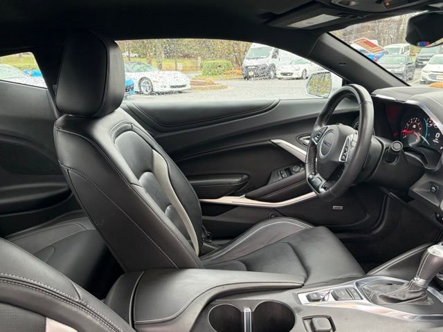 Used 2018 Chevrolet Camaro LT image 32