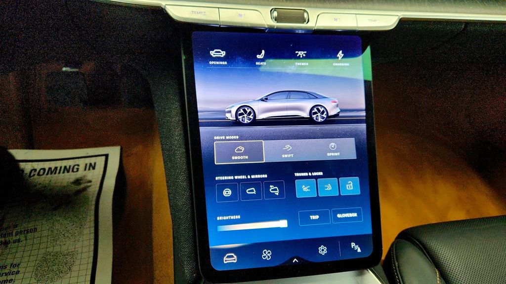 Used 2024 Lucid Air Touring image 15