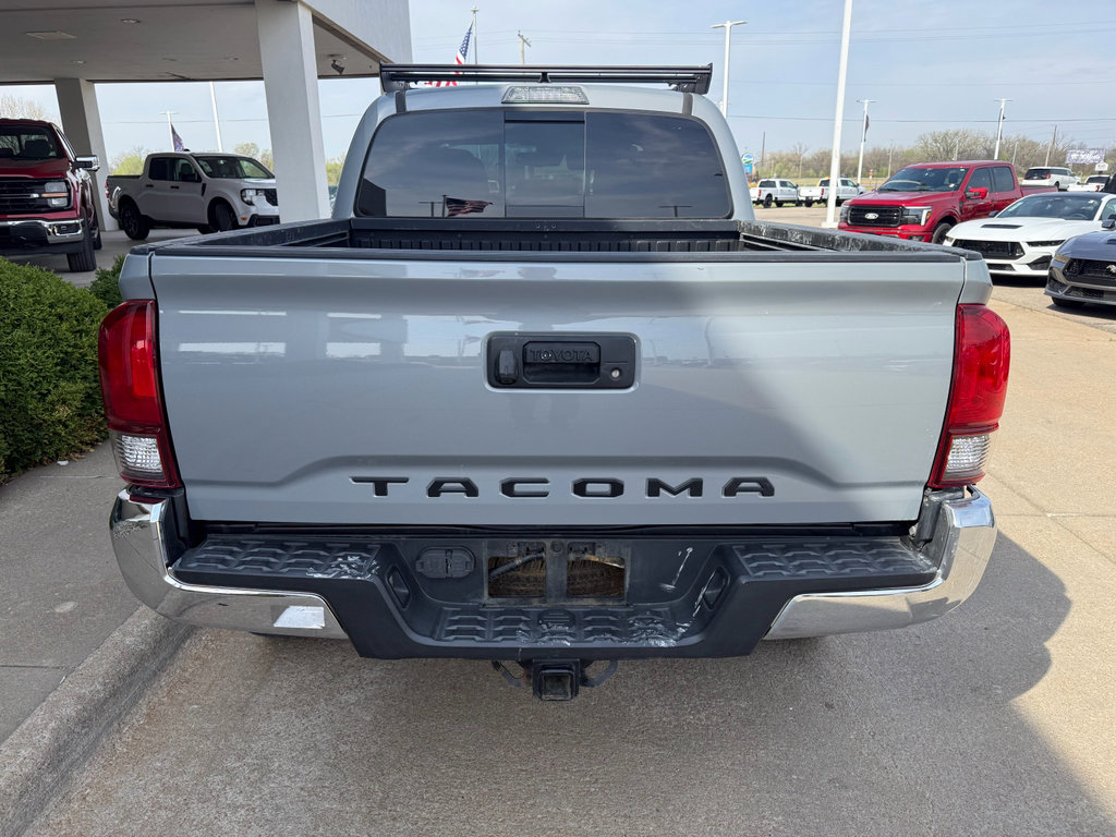 Used 2018 Toyota Tacoma TRD Off-Road image 6