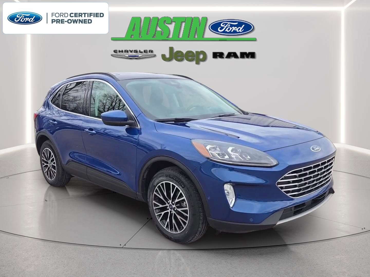 Certified 2022 Ford Escape Titanium w/ Titanium Premium Package FWD image 7