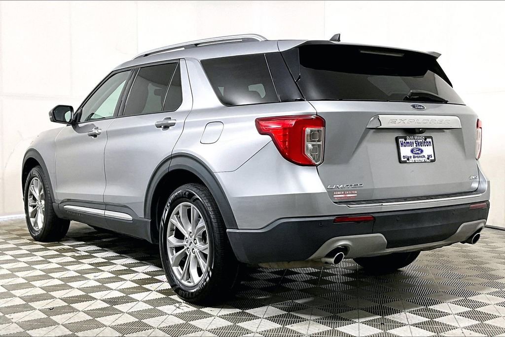 Used 2021 Ford Explorer Limited w/ Equipment Group 301A image 11