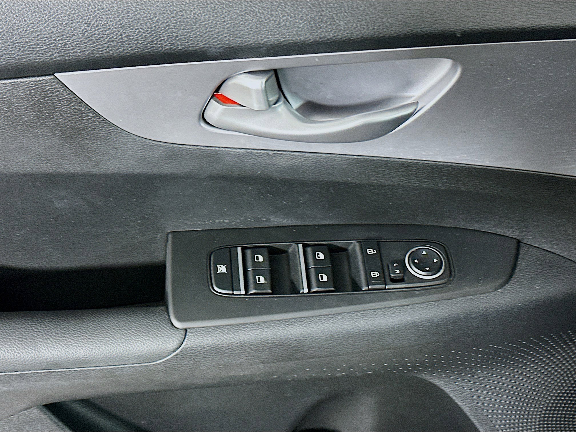 Used 2023 Kia Forte LX image 15