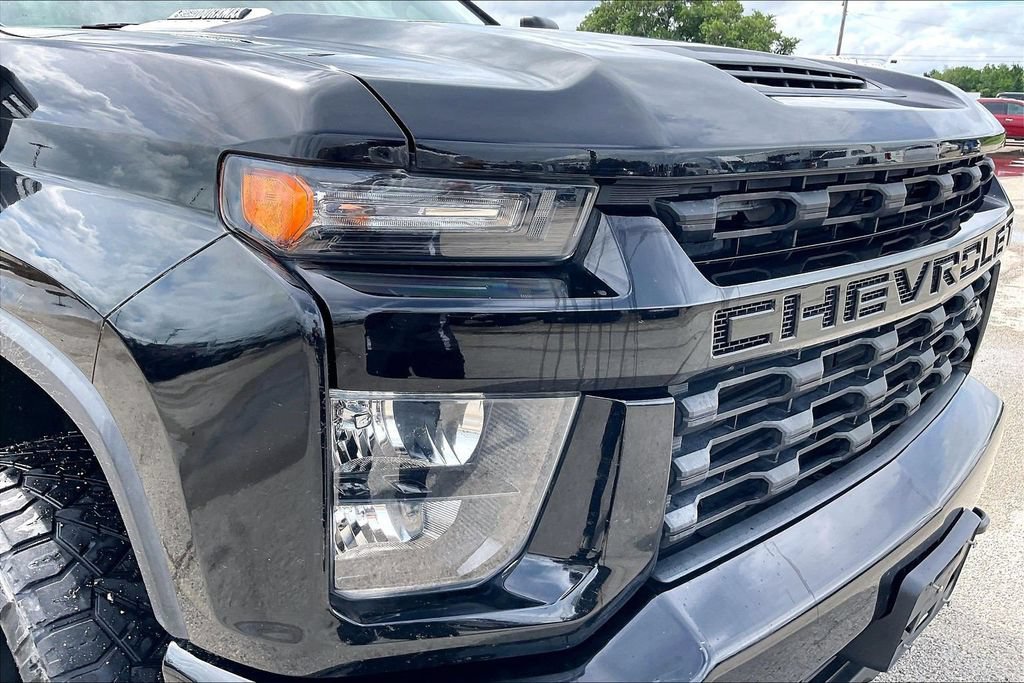 Used 2022 Chevrolet Silverado 2500 Custom w/ Custom Value Package AWD/4WD image 30