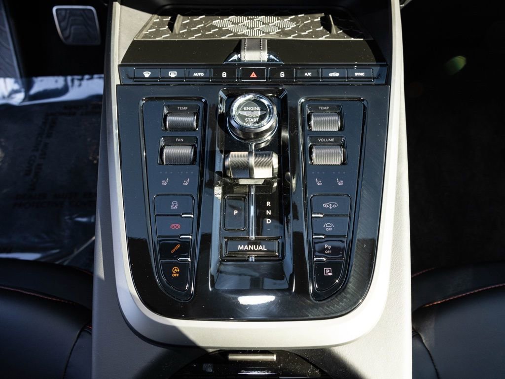 New 2026 Aston Martin DBX 707 image 38