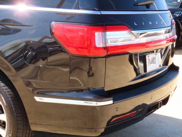 Used 2019 Lincoln Navigator Select image 14