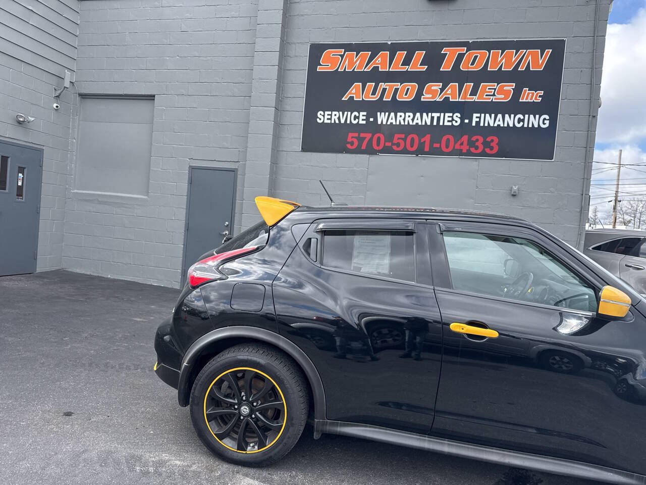 Used 2016 Nissan Juke SV AWD/4WD image 9