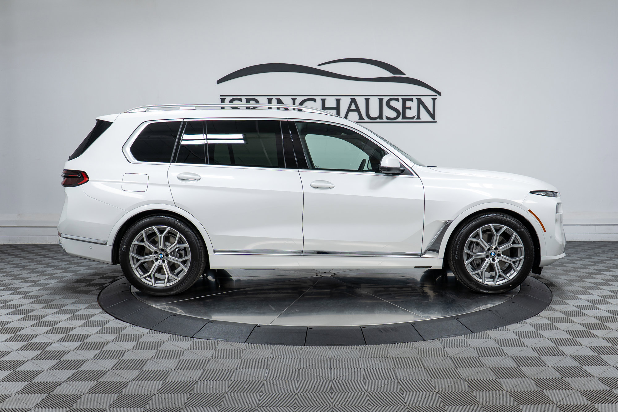 New 2026 BMW X7 xDrive40i w/ Executive Package image 4