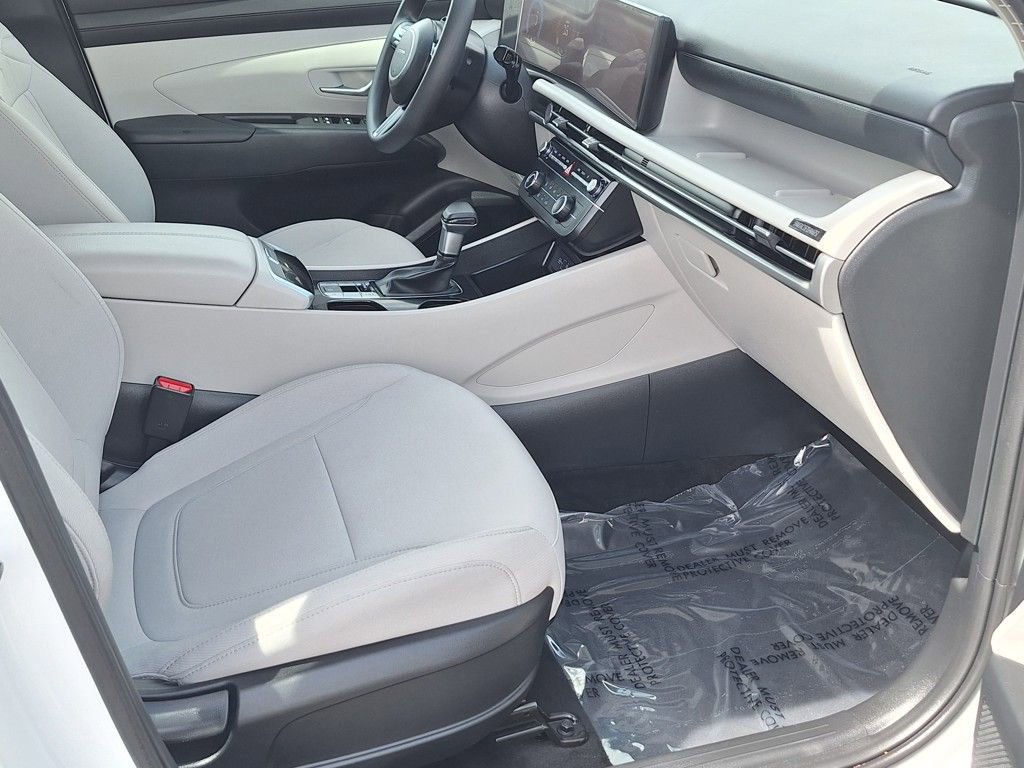 New 2025 Hyundai Tucson SE image 25