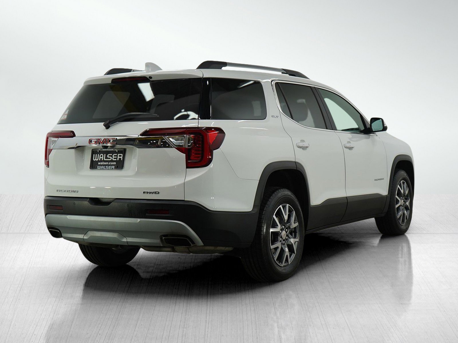 Used 2023 GMC Acadia SLT image 5