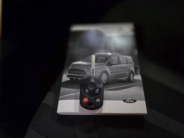 Used 2016 Ford Transit Connect XLT image 33